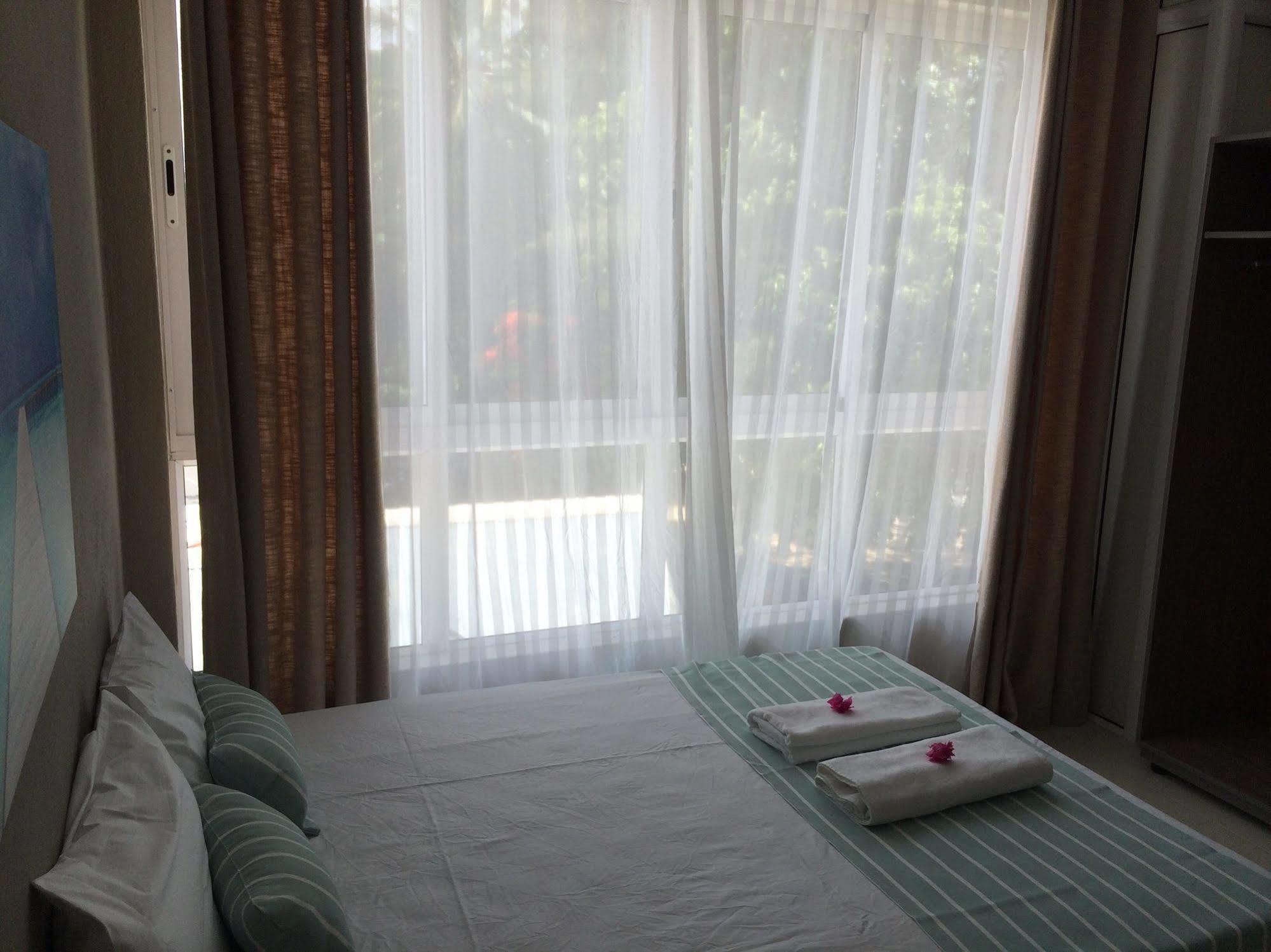 Seaview Holiday Apartments Grand-Baie Dış mekan fotoğraf